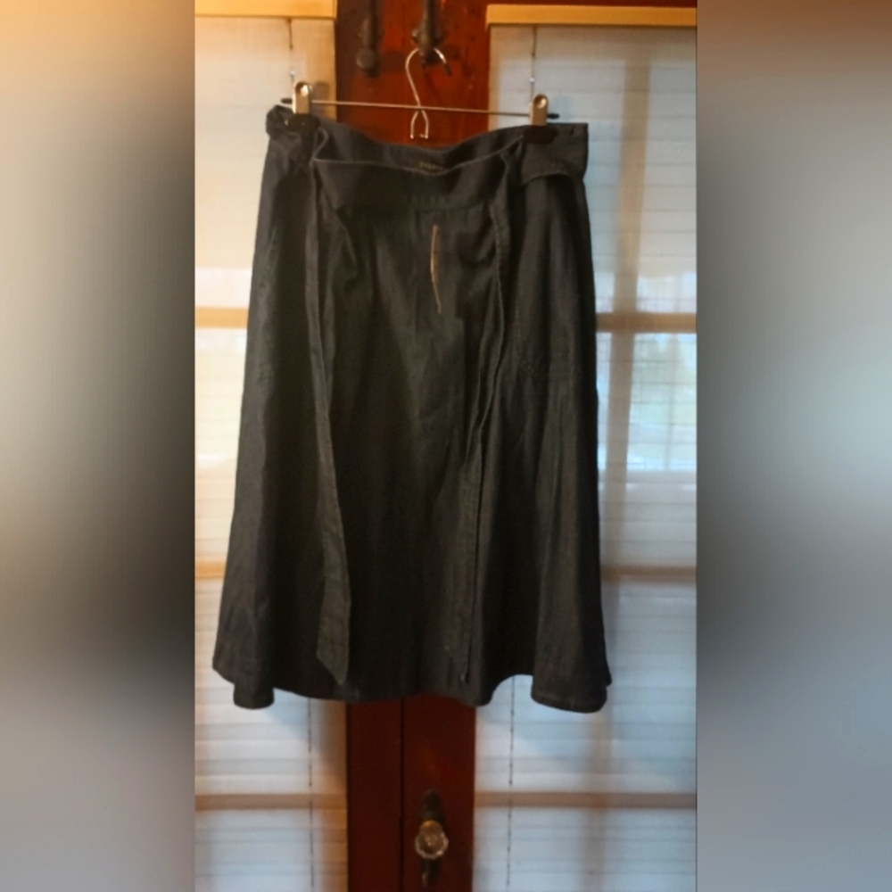 Talbots Indigo Belted Lightweight Flare Denim Skirt 16P
